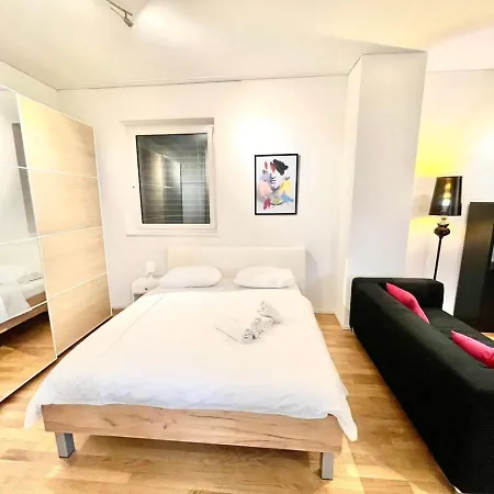 Dream Sh04l Apartament *